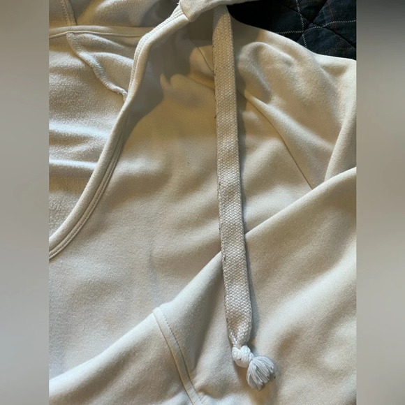 Fabeltics cropped twist front hoodie - Picture 9 of 13